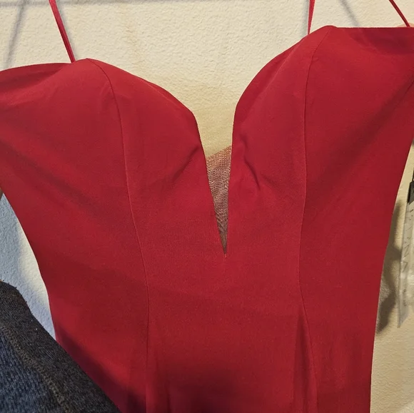 Size 12 NWT Red Mac Duggal Bustier Evening Gown - Picture 6 of 8